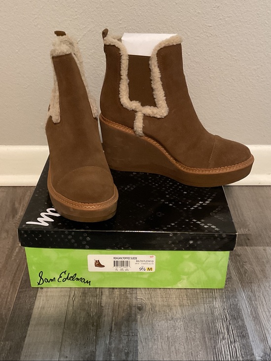 Sam Edelman Shoes - Sam Edelman Tan Suede Wedge Booties with Shearling Trim